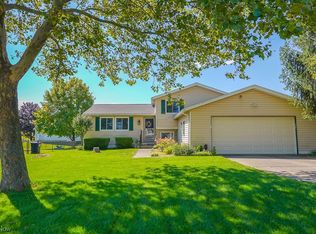 3416 Woodstock Ln, Brunswick, OH 44212