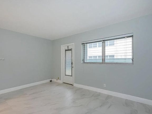 4th image of 2020 NE 51st Ct APT 109