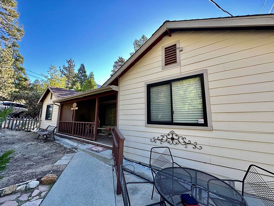 1st image of 54707 Pine Crest Ave