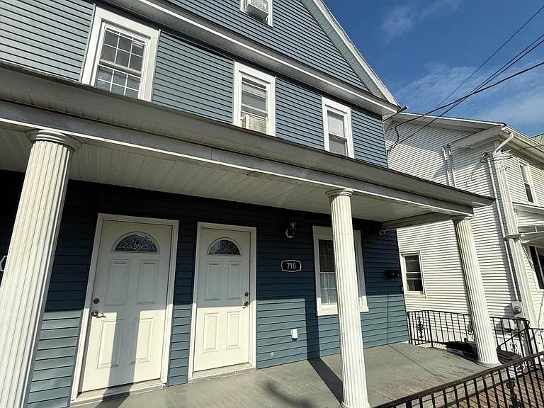 710 S Hanover St — Photo 1