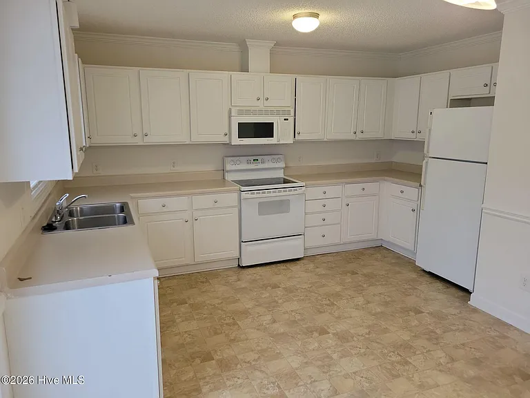 4145 Dudleys Grant Dr #B — Photo 13