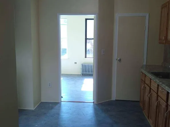 44 Lincoln Ave APT 2, Brooklyn, NY 11208