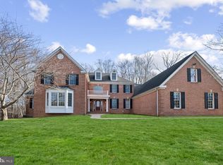 5 Wheatsheaf Ct, Plainsboro, NJ 08536