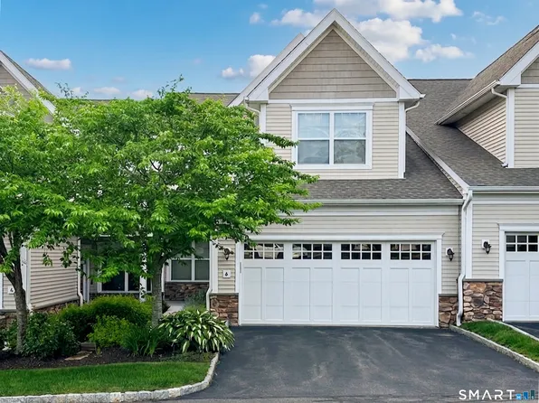 6 Lockwood Circle #6, Bethel, CT 06801