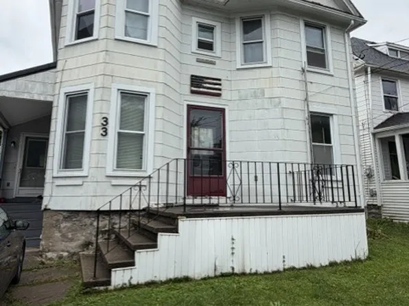 33 Dellinger Ave, Batavia, NY 14020