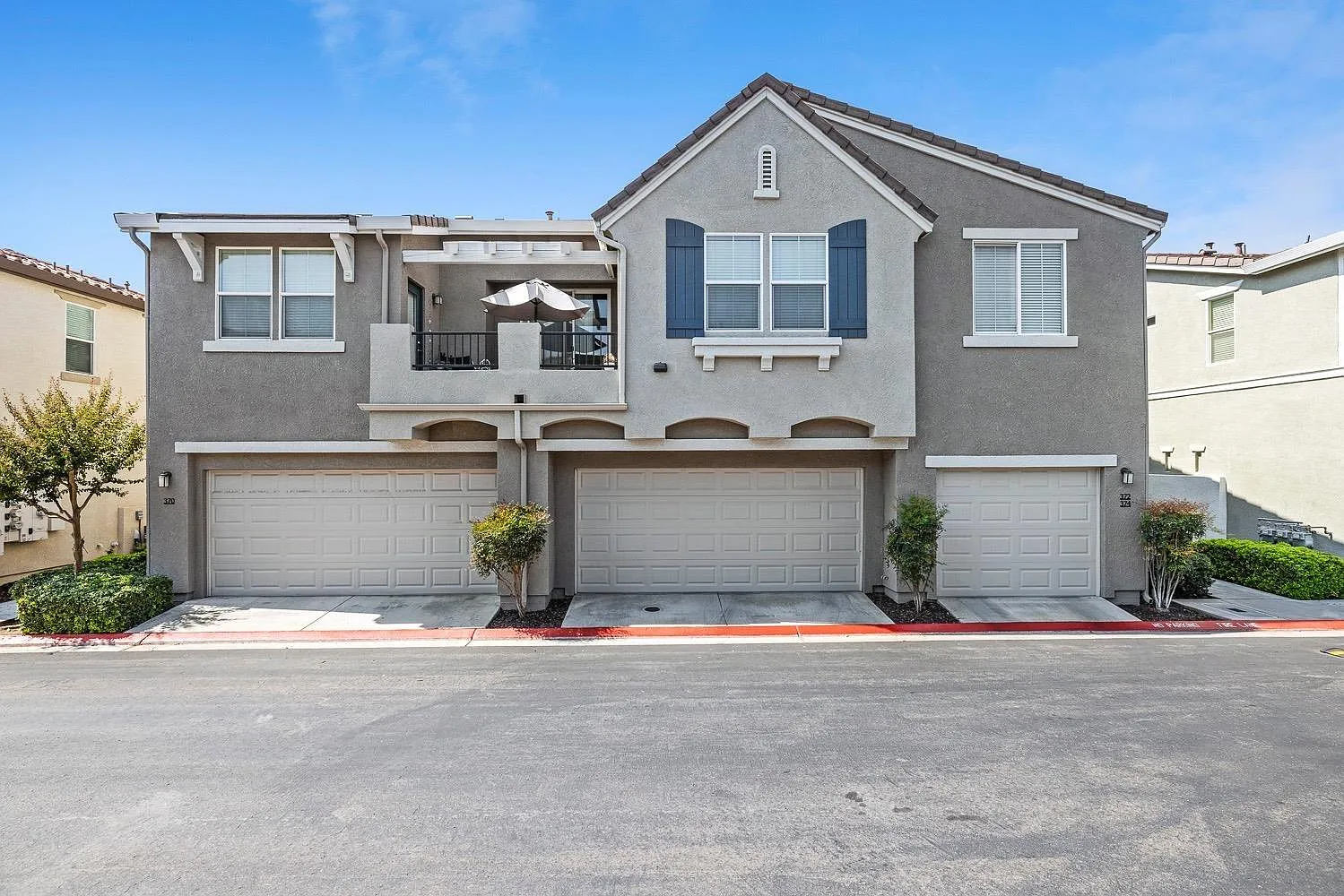 372 N Amedeo Ln photo 1