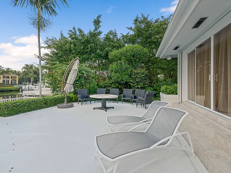351 Eagle Dr — Photo 6