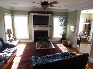 9520 Renick Dr, Cornelius, NC 28031