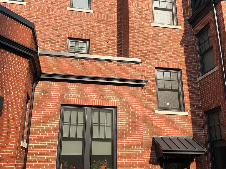 530 Broadway Apartments — Photo 11