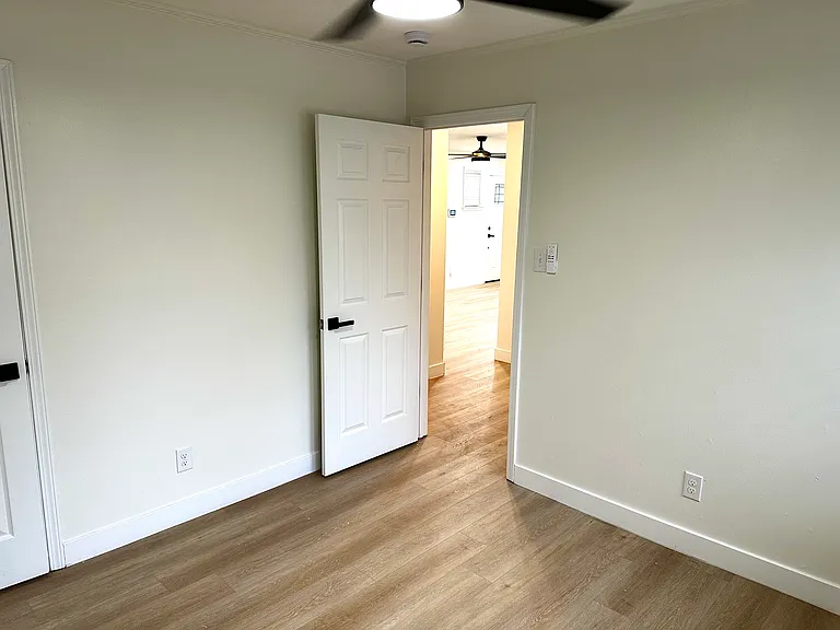 1450 Academy St — Photo 21