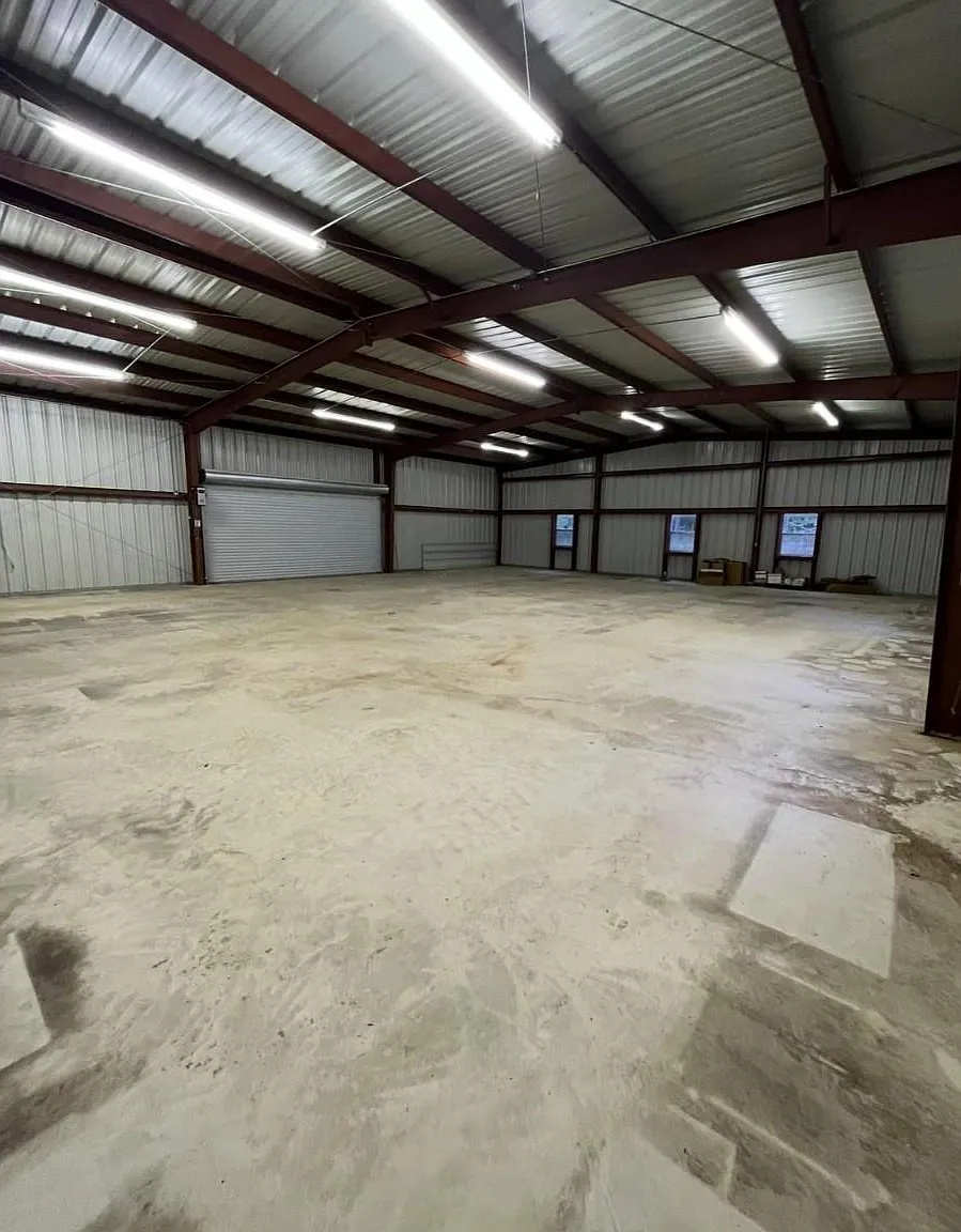 1 bed, 1.0 bath, 4000 sqft, $1,500 — Photo 3