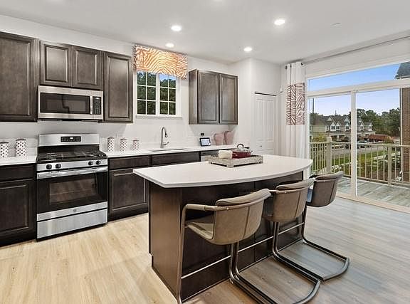 5th image of 1731 Carlstedt Dr