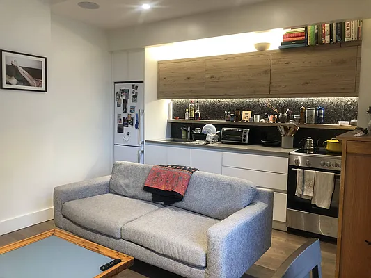 Rented by Nooklyn NYC LLC | media 33