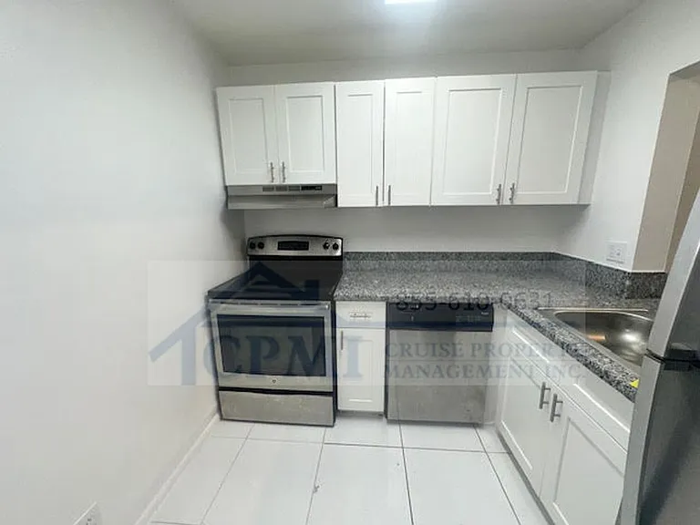 Colonial Village - 7550 Stirling Rd — Photo 73