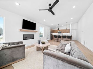 Newly Constructed Modern Design 3 Bedroom 2.5 Bathrooms Duplex, Fort Smith, AR 72903