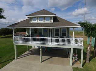 28 Curlew St, Port Lavaca, TX 77979
