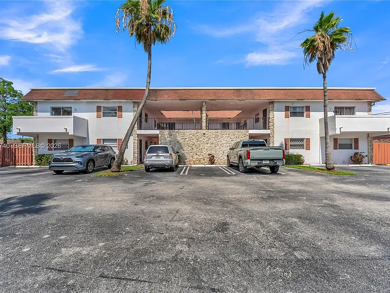 321 SW 1st Ct #K-4 — Photo 35