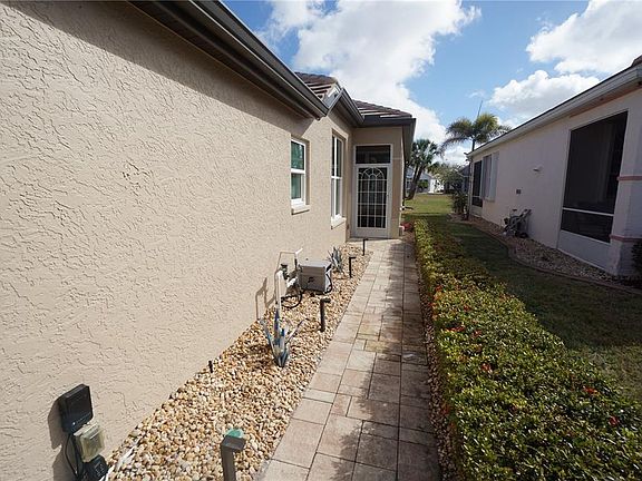 4th image of 10208 Windsong Rd