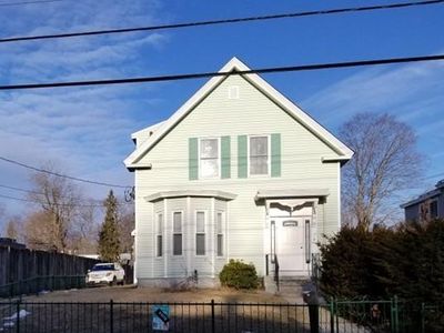 30 4th Ave, Lowell, MA, 01854