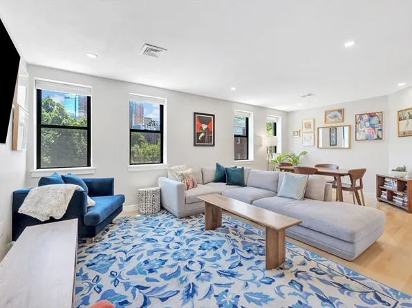 100 Riverway APT 6, Boston, MA 02215