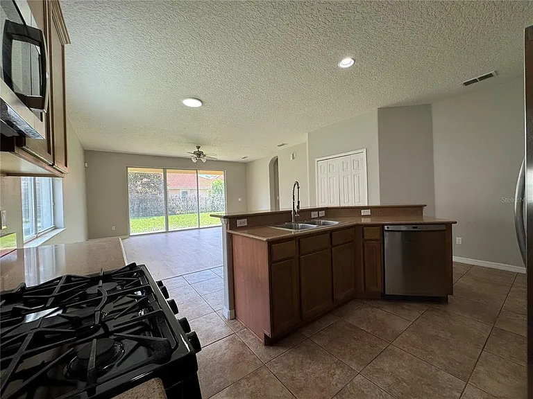 11813 Via Lucerna Cir — Photo 19