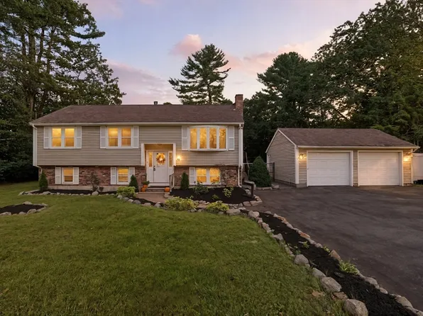 42 Fairmeadow Rd, Wilmington, MA 01887