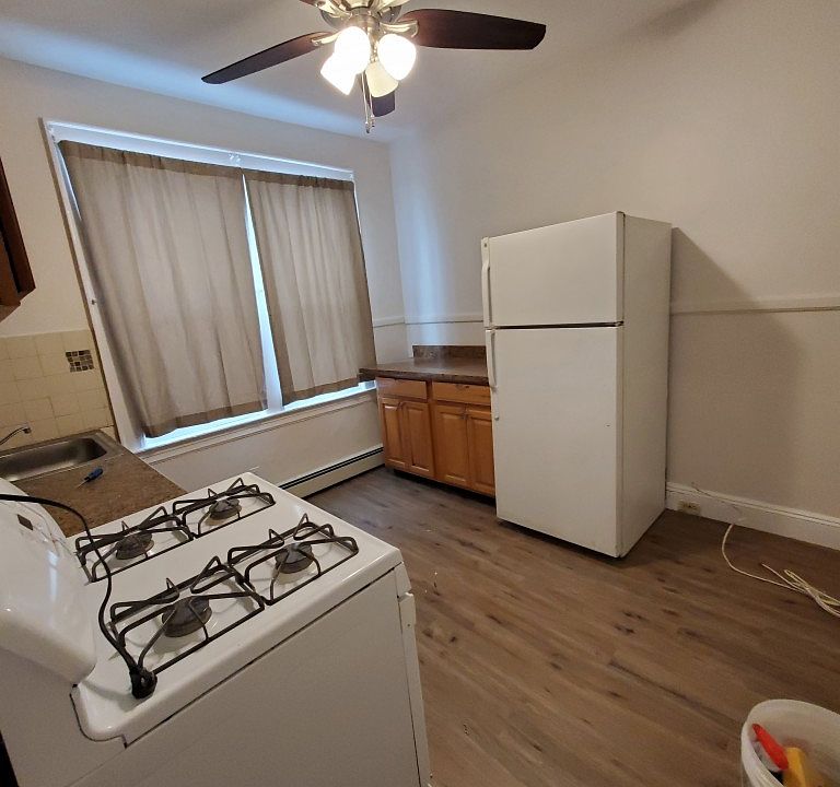 2nd image of 24 Stockman Pl