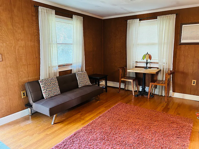 43 Totten Pl #1 — Photo 2