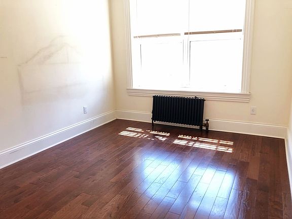 4th image of 28-33 48th St APT 1A