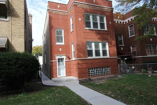 1st image of 1716 N Lotus Ave