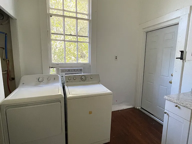 4229 Coliseum St — Photo 11