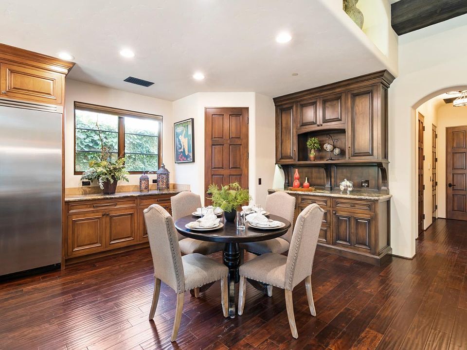 1st image of 1585 Cherry Glen Way
