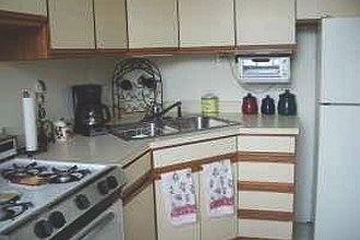 2nd image of 212 N Oak Park Ave APT 1DD