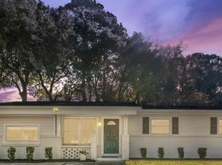 1583 W Robinhood Dr, Charleston, SC 29407