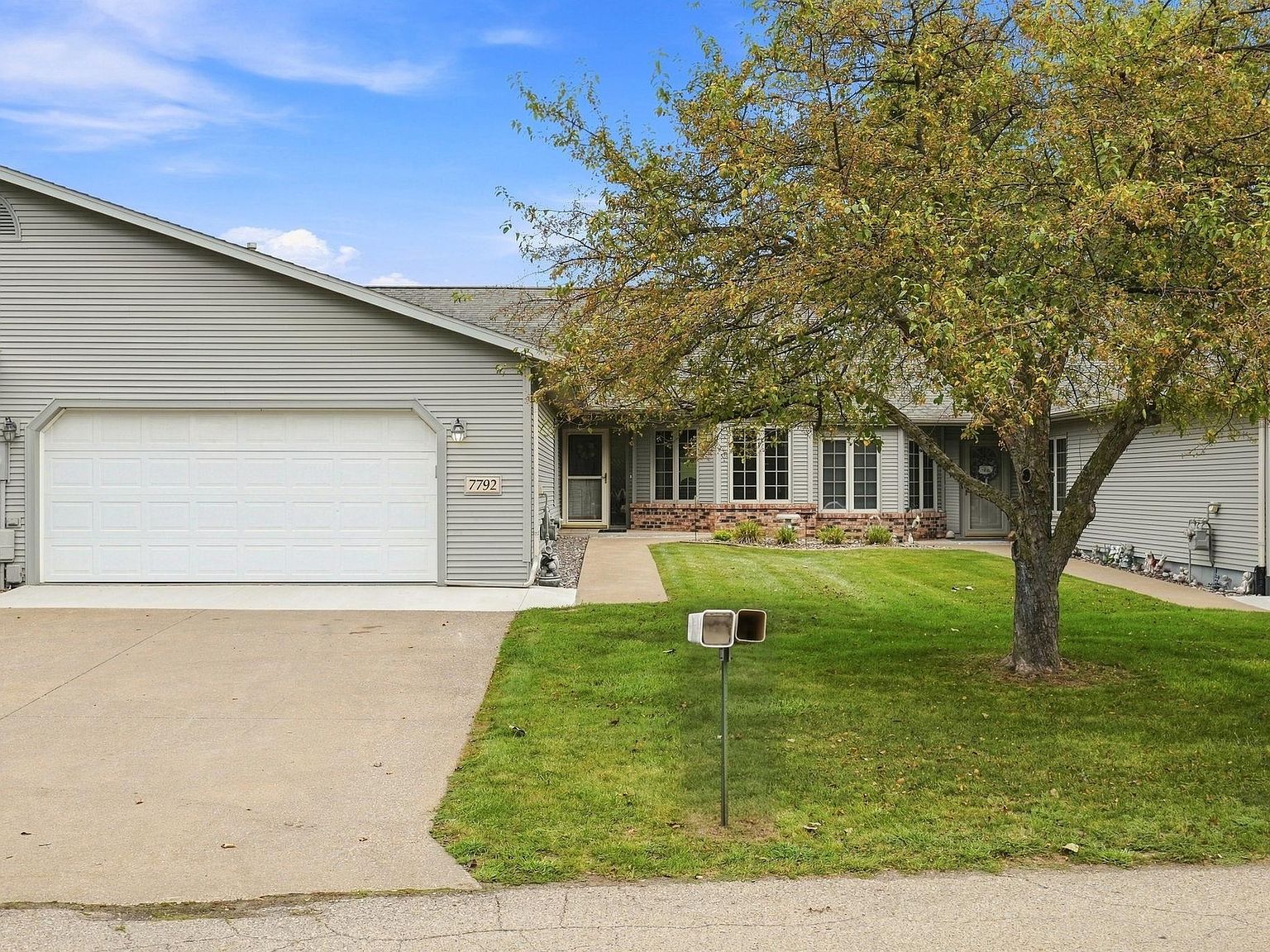 7792 Timmerman Dr — Lacoma Golf Club