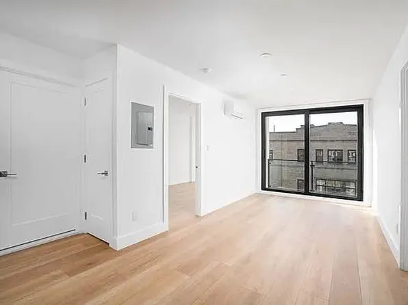 23-33 Astoria Boulevard image 1 of 19