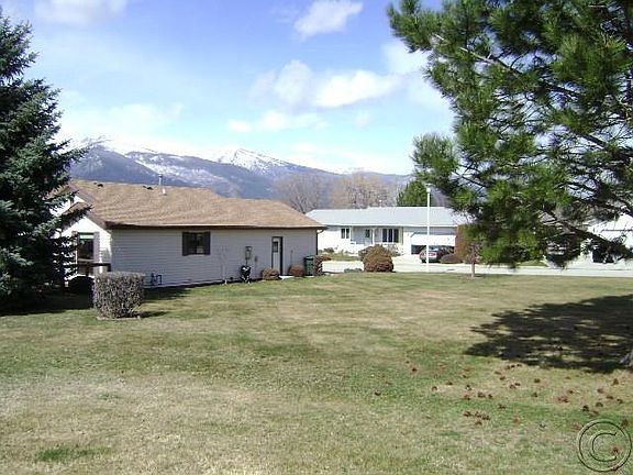 2nd image of 310 11th St
