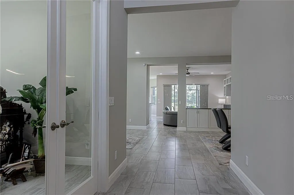 4 bed, 3.0 bath, 2470 sqft, $2,700 — Photo 4