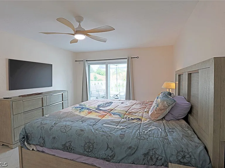 11921 Seabreeze Cove Ln #208 — Photo 13