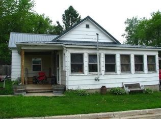 209 Juneau St, Elroy, WI 53929