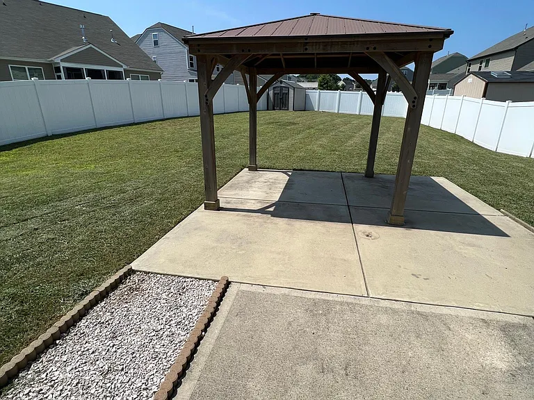 3821 Lampasas Ln — Photo 2