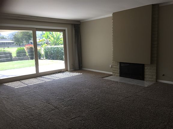 3rd image of 1005 La Reina Dr
