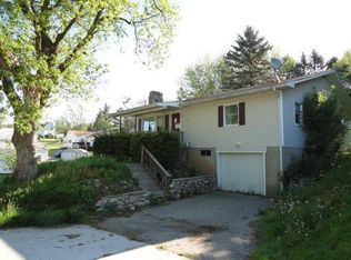 618 Batson Ct, Ionia, MI 48846