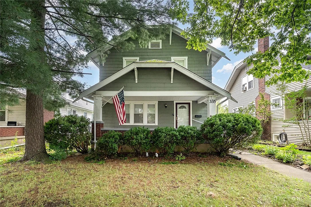 335 Sherman Ave photo 1