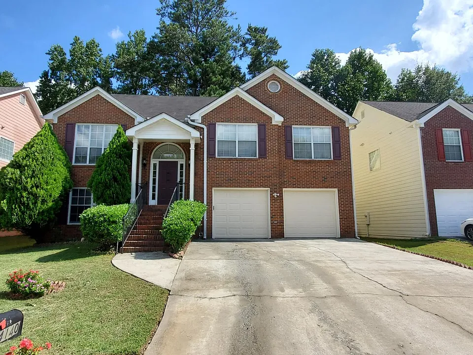 4140 Fallbrook Dr