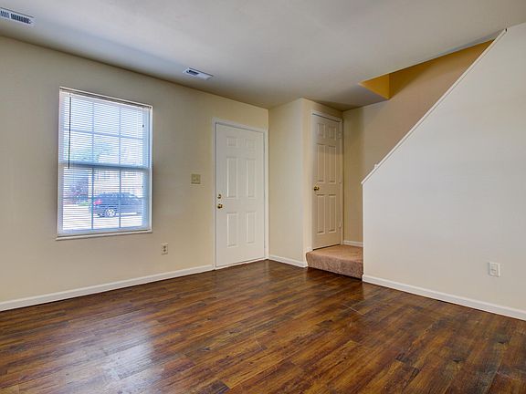 2nd image of 218 Veterans Pkwy