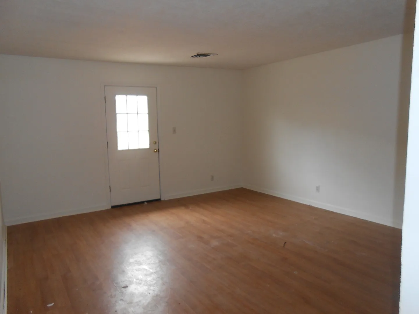 3529-3531 Golden Street — Photo 2