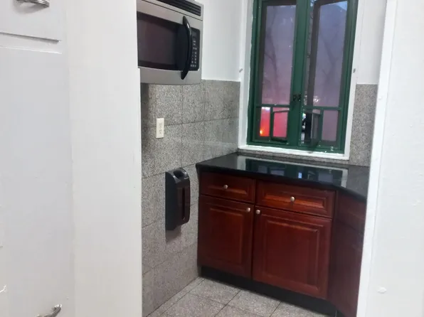 1686 Metropolitan Ave APT 1E, Bronx, NY 10462