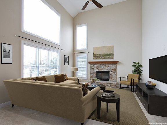 5th image of 1124 Beachwood Ct