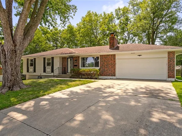 118 E Walnut St, Blue Springs, MO 64014
